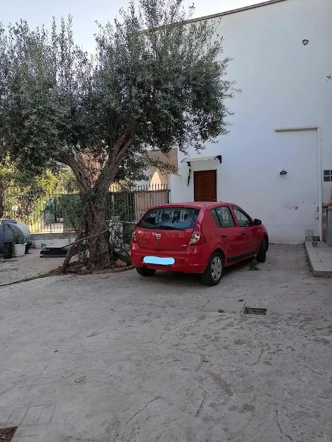 Camera Vicino L'Aeroporto Di Palermo Carini