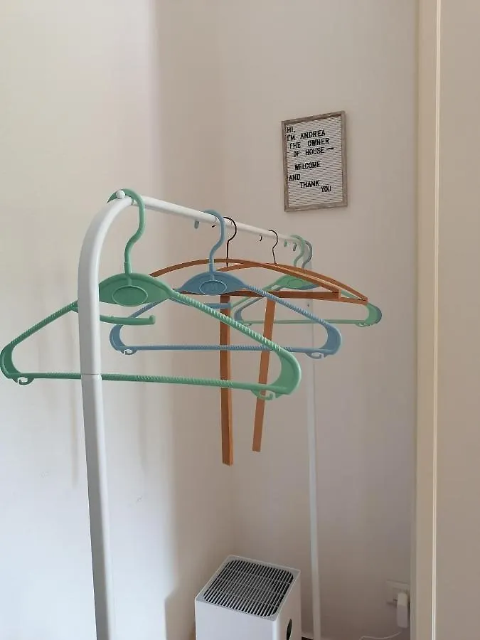 Bed & Breakfast Camera Vicino L'Aeroporto Di Palermo Carini Italy